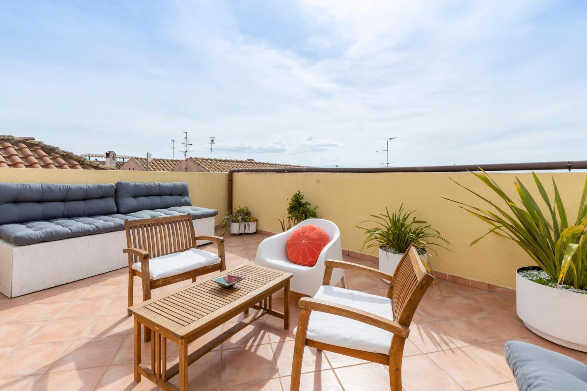 شقة Castello Attic Sunset Terrace كالياري المظهر الخارجي الصورة